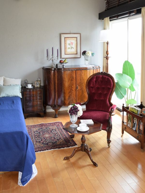 英国アンティークのおしゃれなマガジンラック、ウォールナット材の