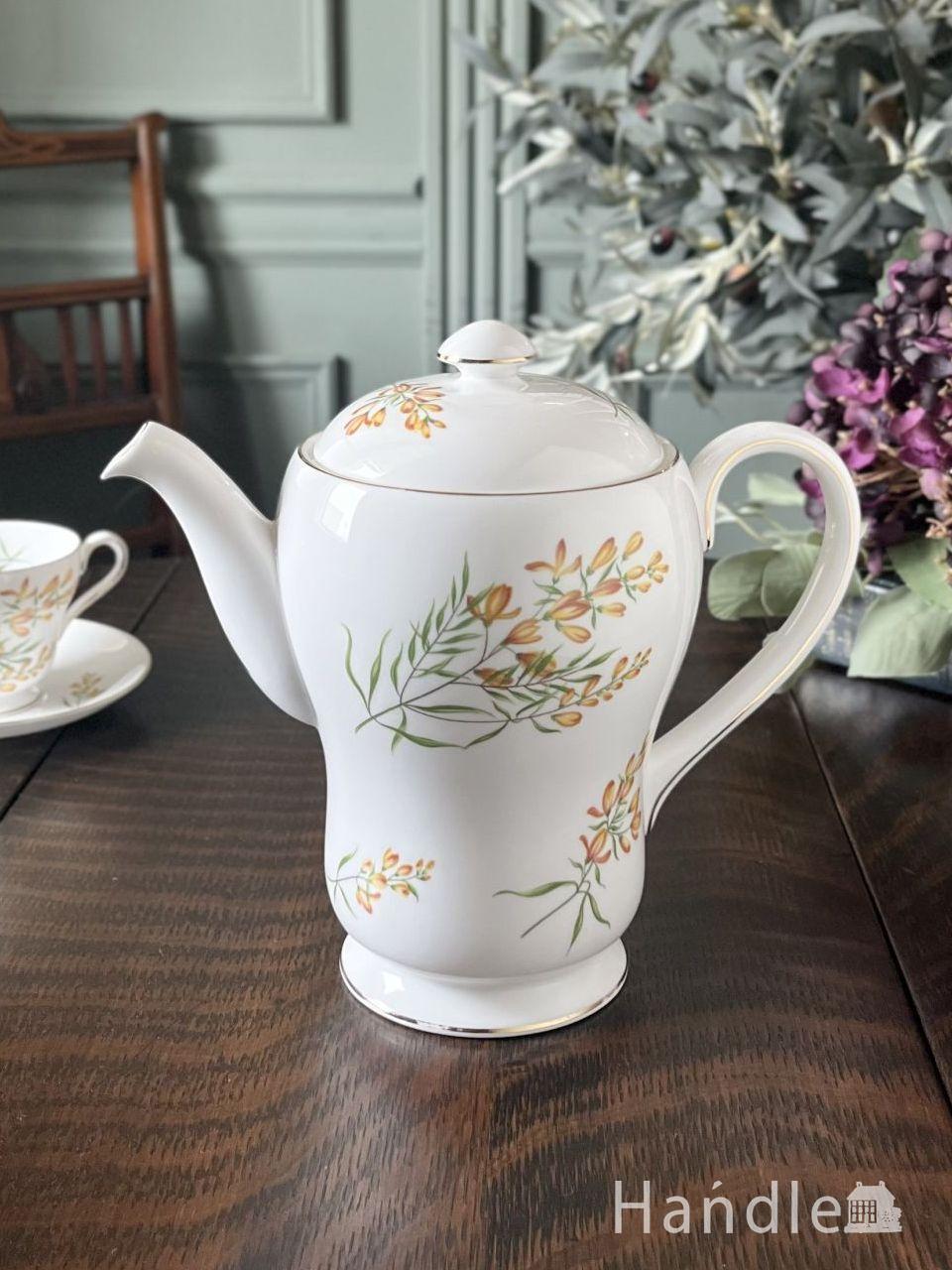 シェリーのアンティークティーポット、エニシダが描かれたGolden Broom