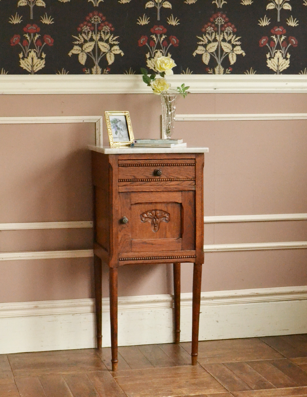 アンティークの英国家具、大理石天板のナイトテーブル(z-001-f