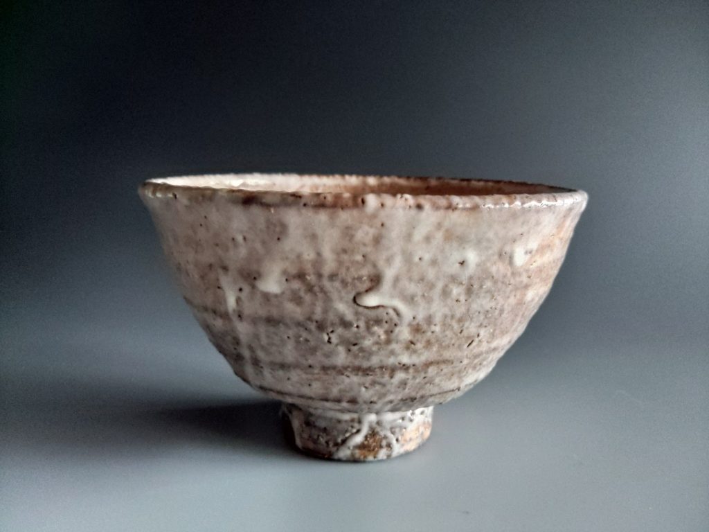 一井戸二樂三唐津 天下一の高麗茶碗 井戸茶碗の謎～枇杷色（黄色系統