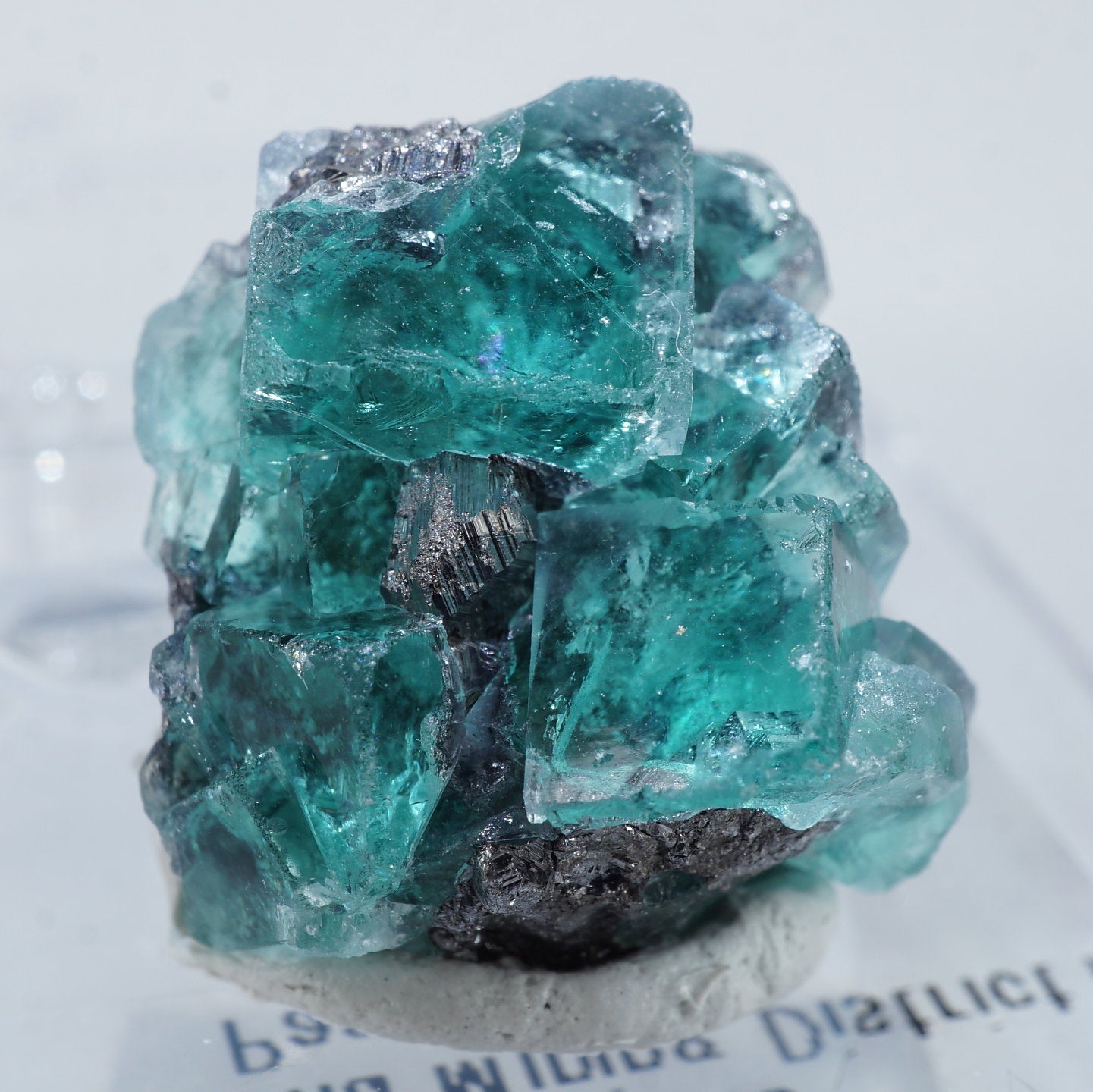 136g 縁取りフローライト キューブタイプ 鉱物標本 【公式通販】