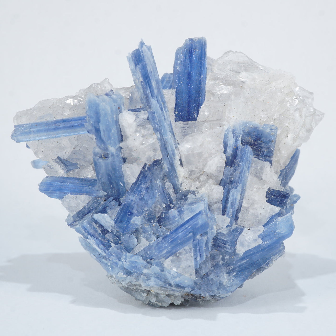 ブラジル産 蛍光カイヤナイト|ハッピーギフト – 天然石ハッピーギフト