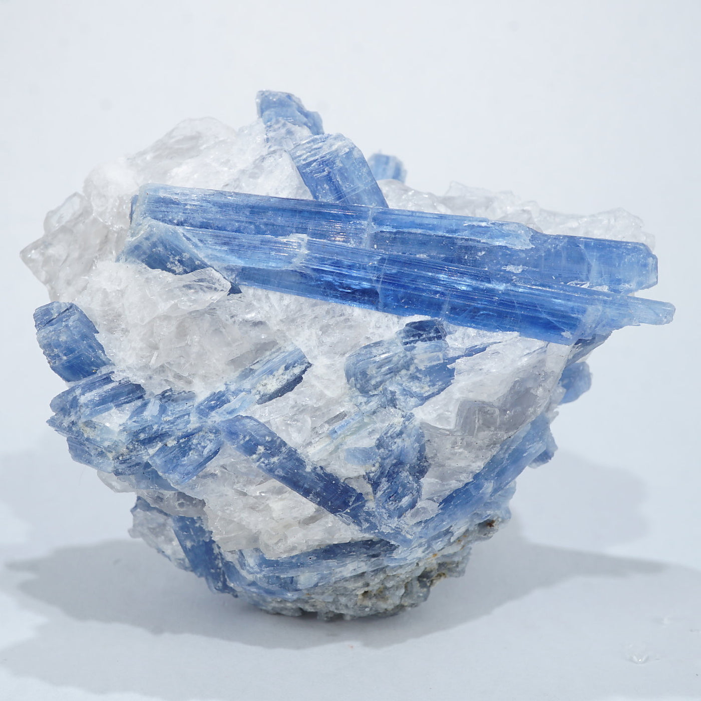 ブラジル産 蛍光カイヤナイト|ハッピーギフト – 天然石ハッピーギフト