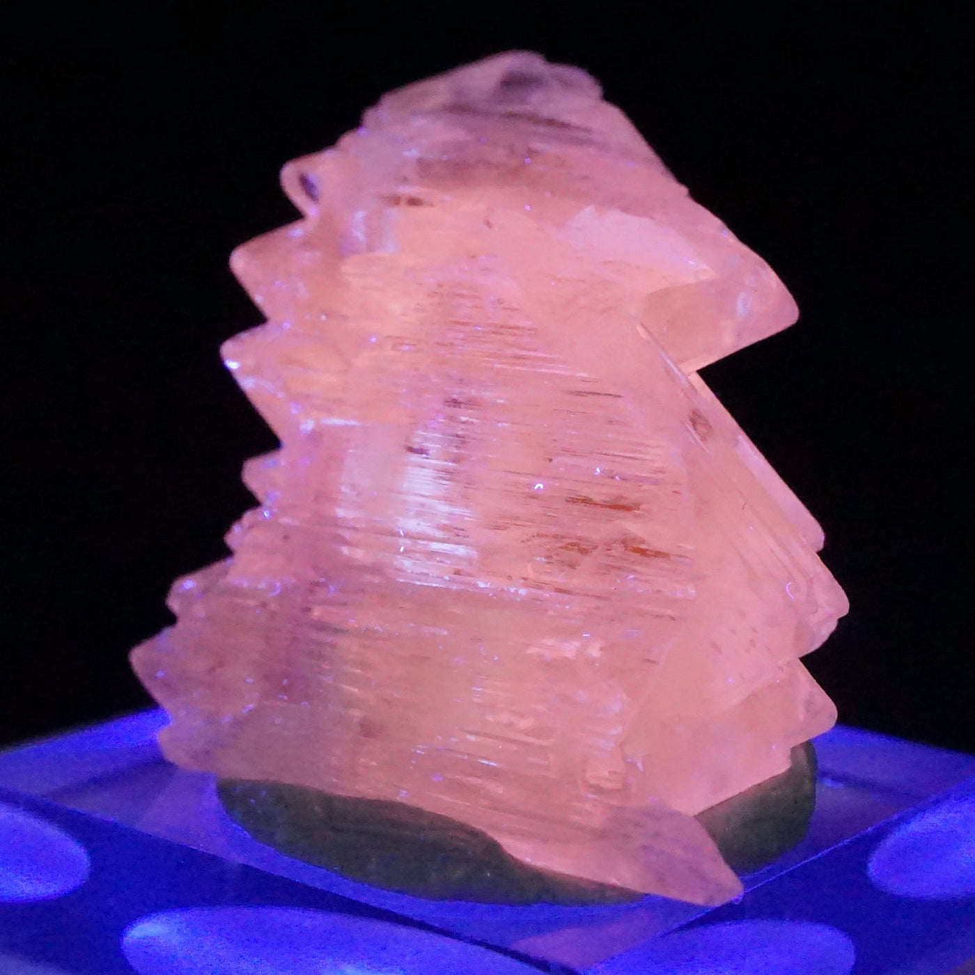 アフガニスタン産 クンツァイト|ハッピーギフト – 天然石ハッピーギフト