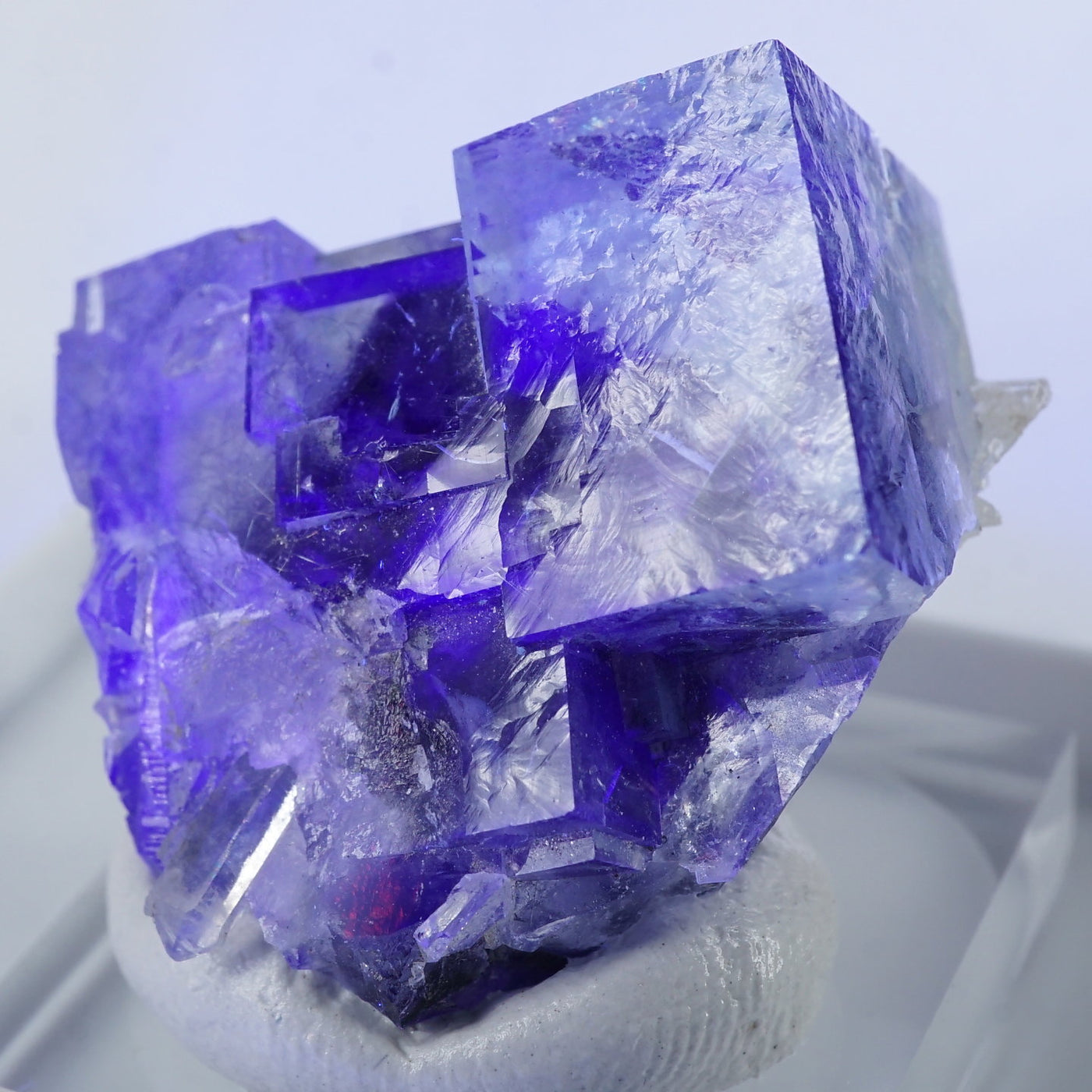 内モンゴル産 プレート型 パープルゾーニング ライトブルーフロー