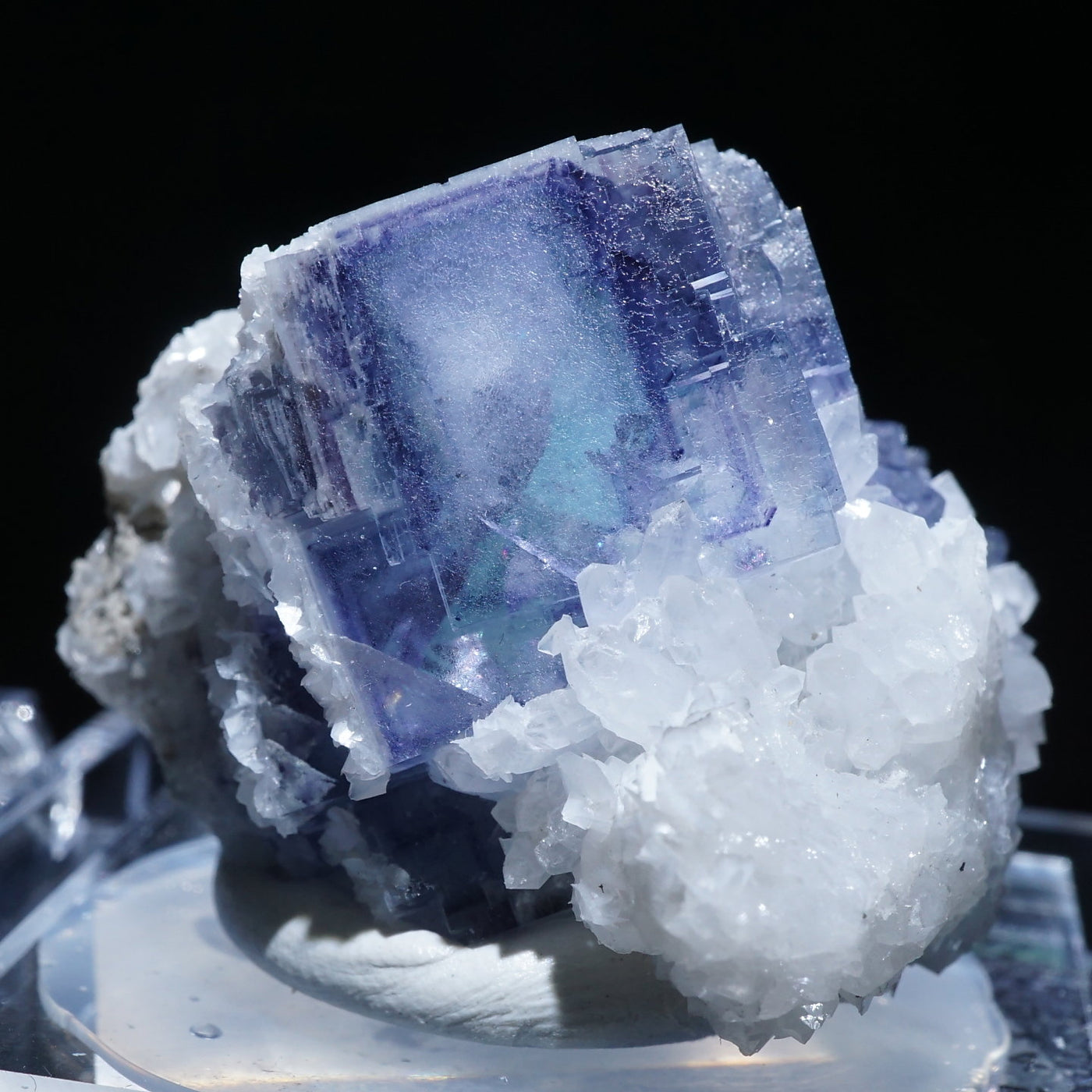 中国 ヤオガンシャン産 フローライト・水晶|ハッピーギフト – 天然石