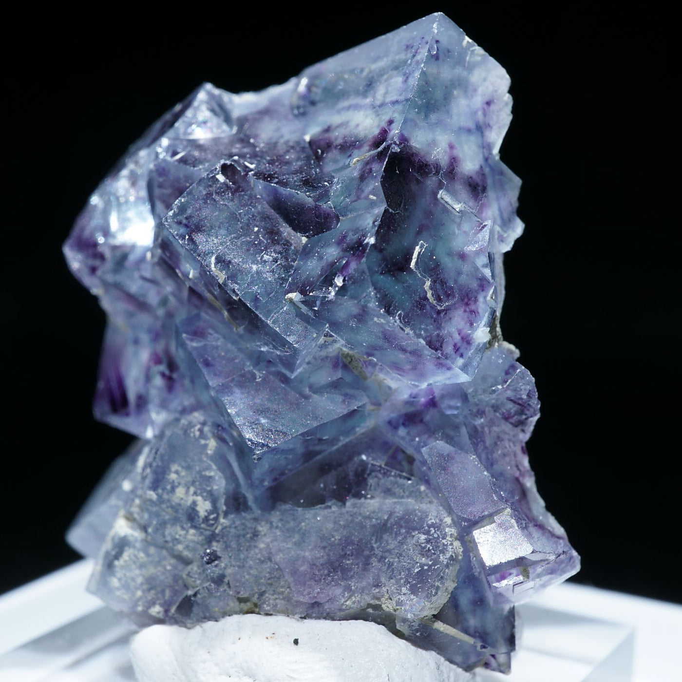 内モンゴル産 ライトグリーン パープルゾーニングフローライト 内