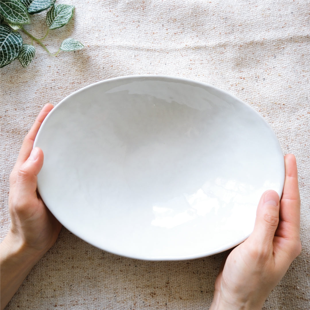 陶の杜 】やわらかな曲線の鉢（大） 萩焼 – 晴れと暮らす