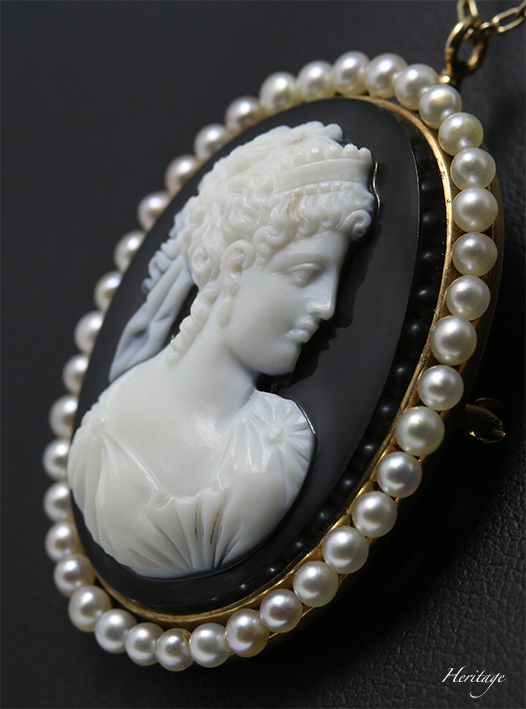 横顔の女性のアンティークのストーンカメオ｜アンティークジュエリー