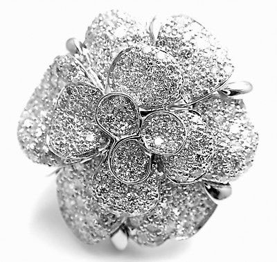 ダイヤモンドのカットを駆使したジョージアンのお花のブローチ