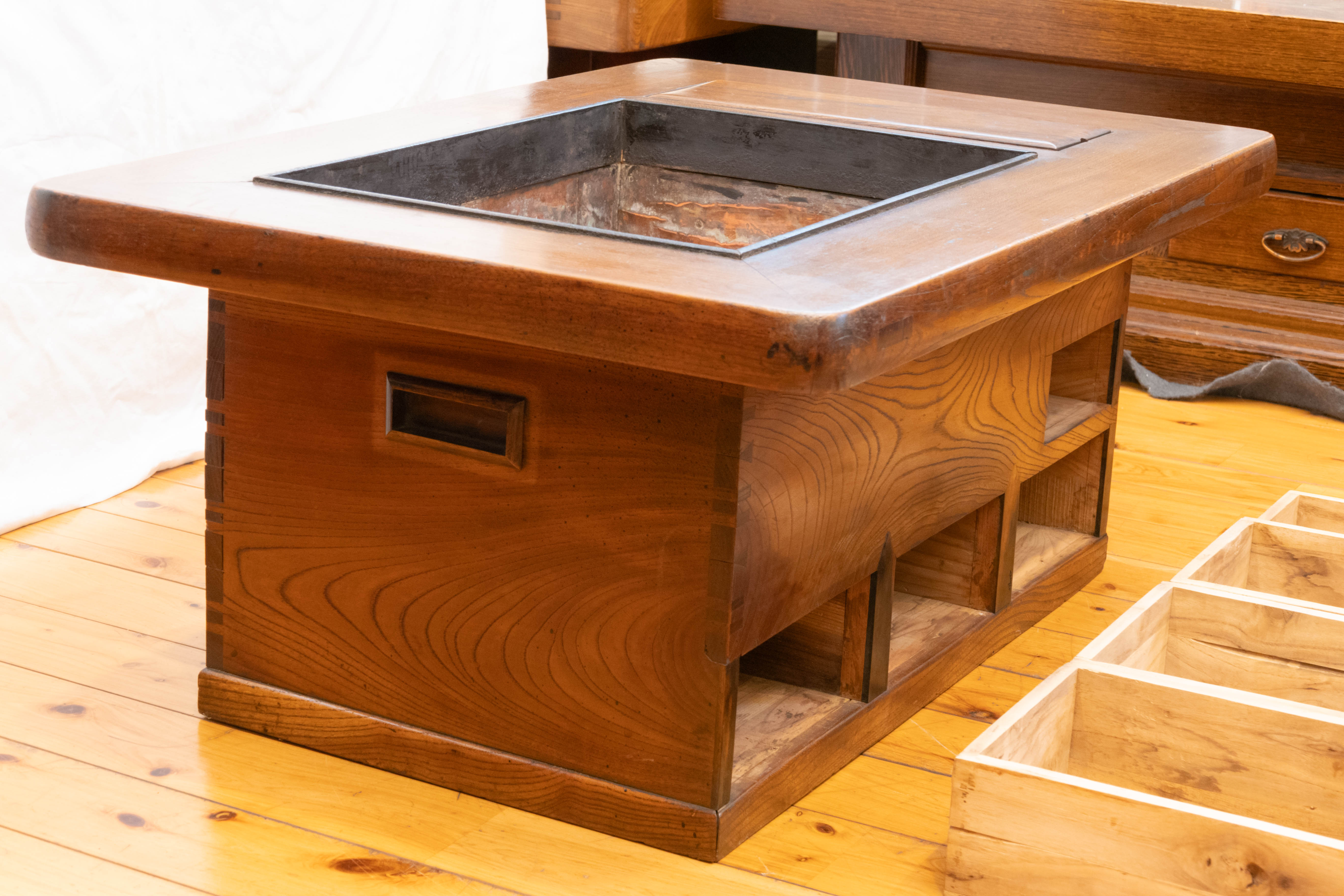 人気 送料無料 高級 70万購入 関西火鉢 灰付き 大きいサイズ 送料無料