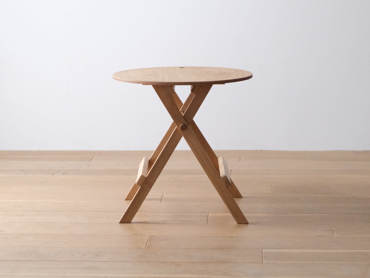 こうママ 木製サイドテーブル 装飾彫刻入り 大中小3個セット こうママ様