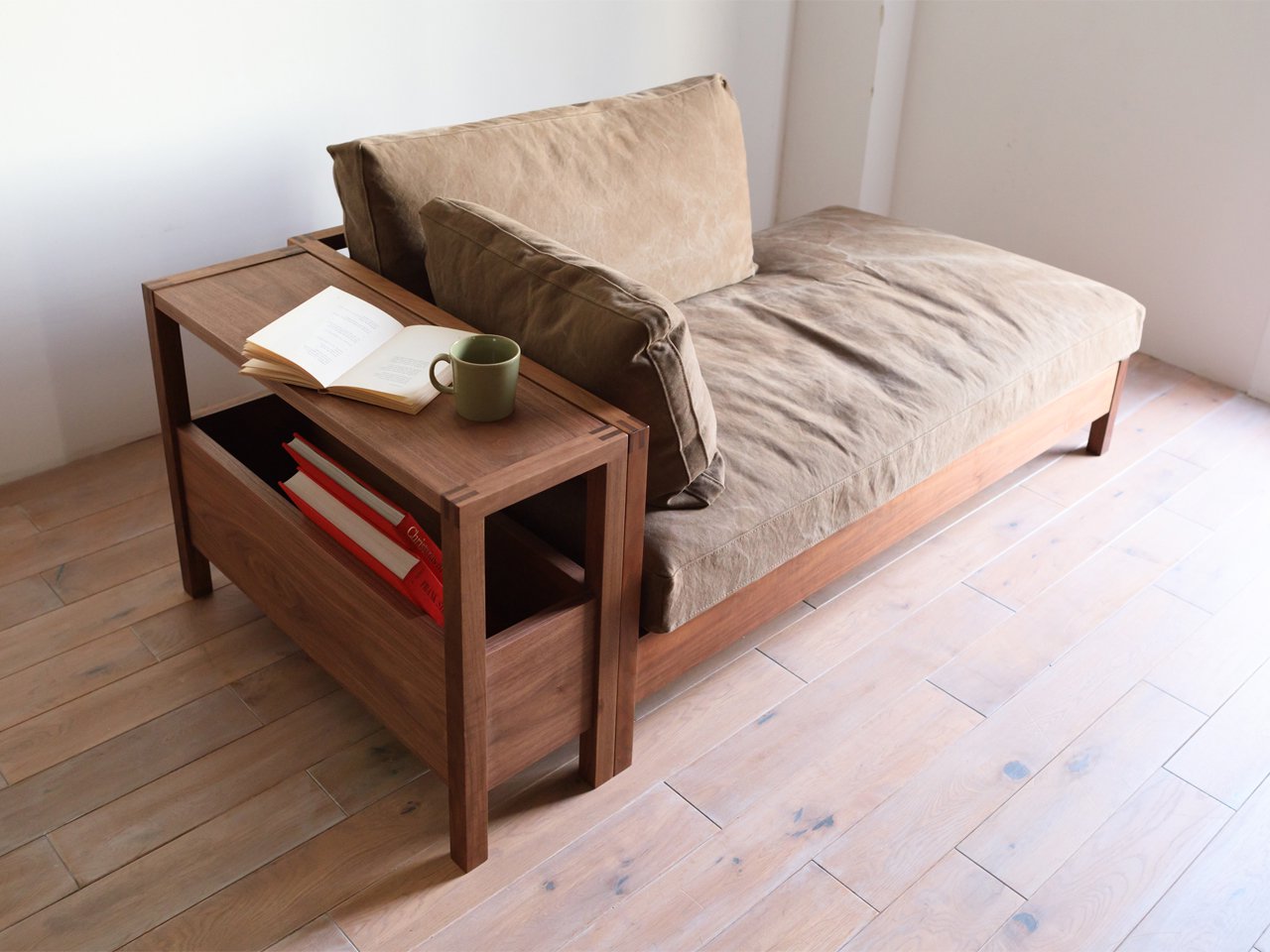 147321303.jpg?crop=center&