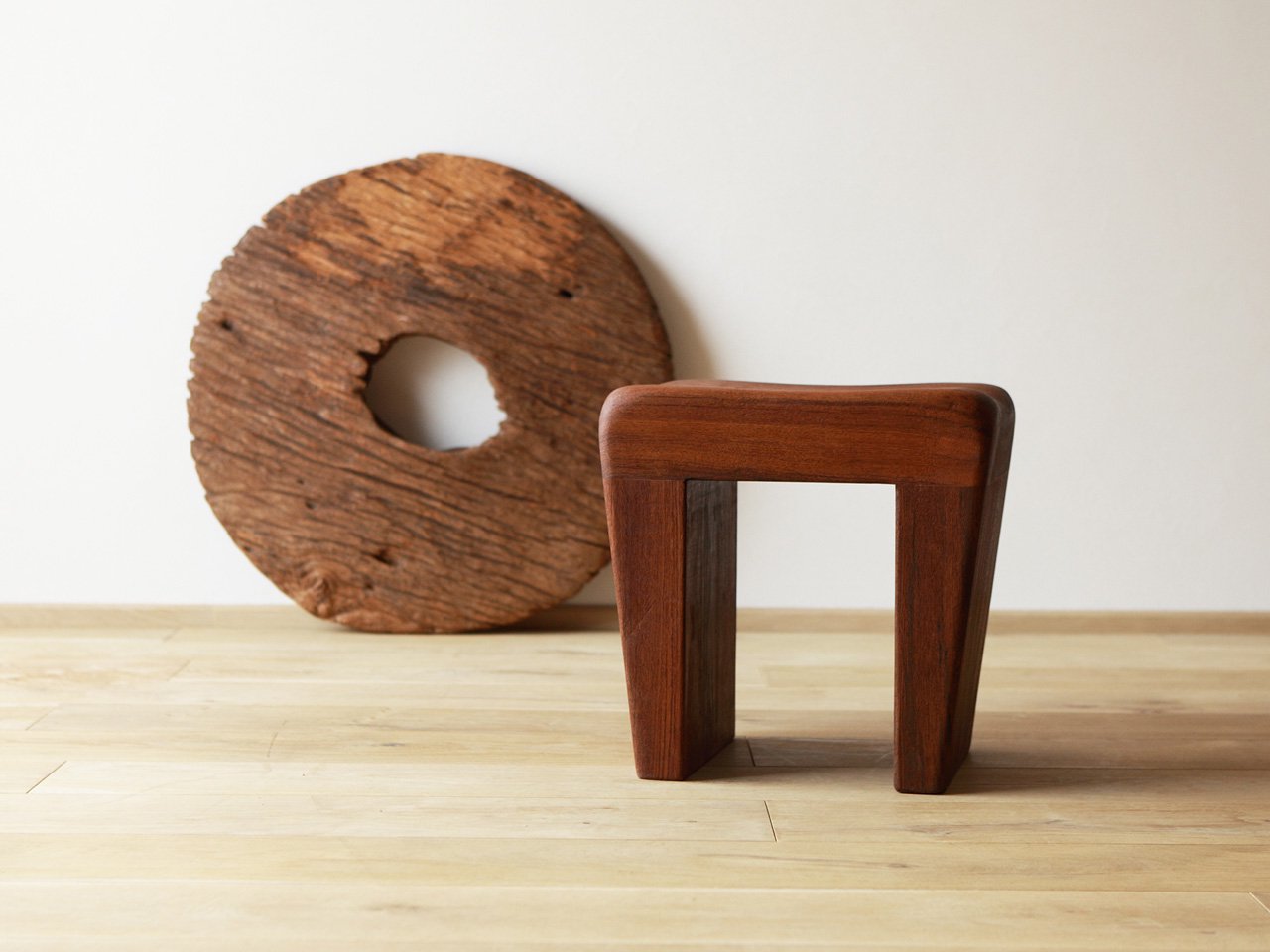 引き取りお値引き】宮武製作所 木製スツール 天然木 宮武製作所