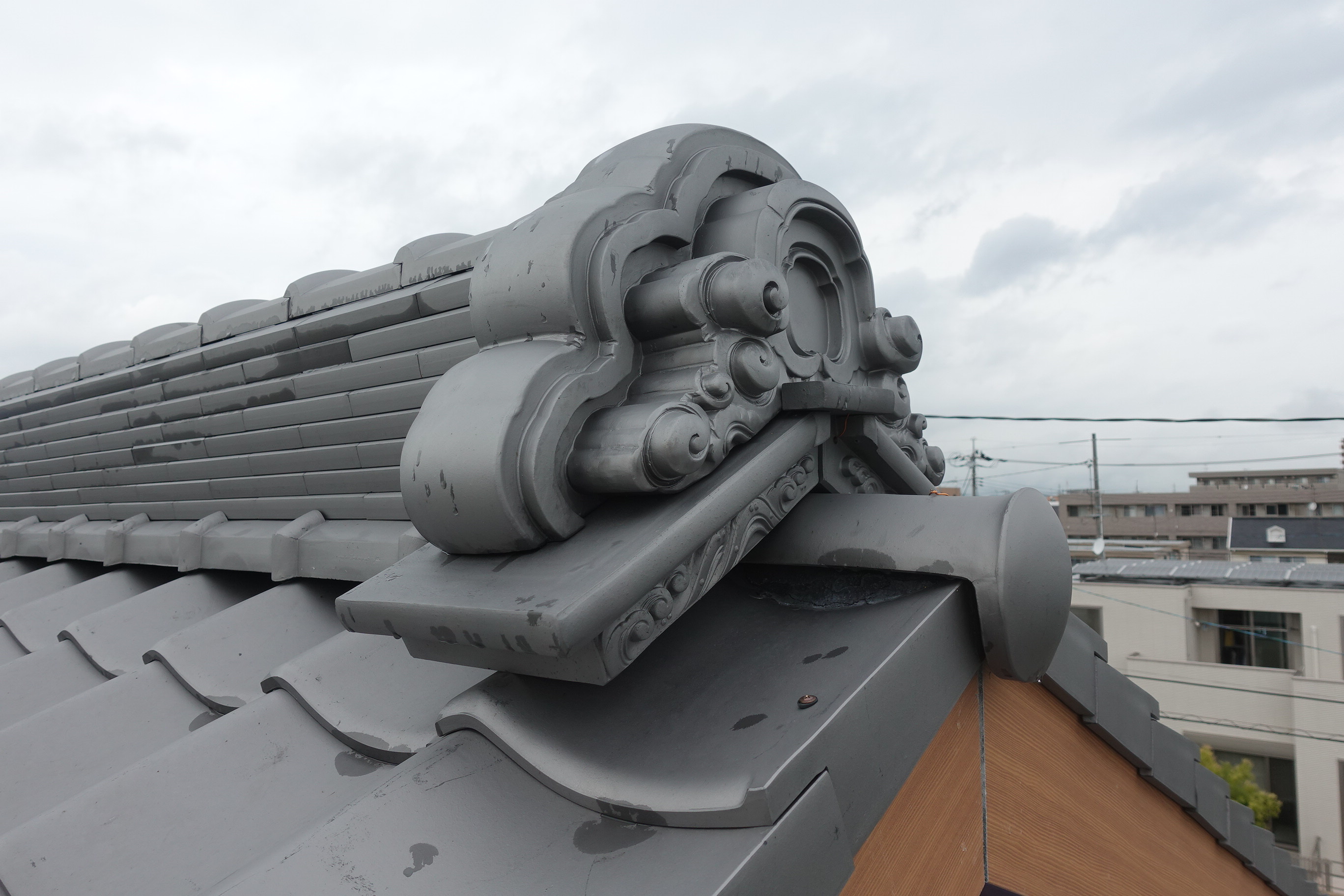 鬼瓦 神代人形工房 中島技芸 鬼瓦 鬼面 鬼瓦の世界｜三州瓦工業