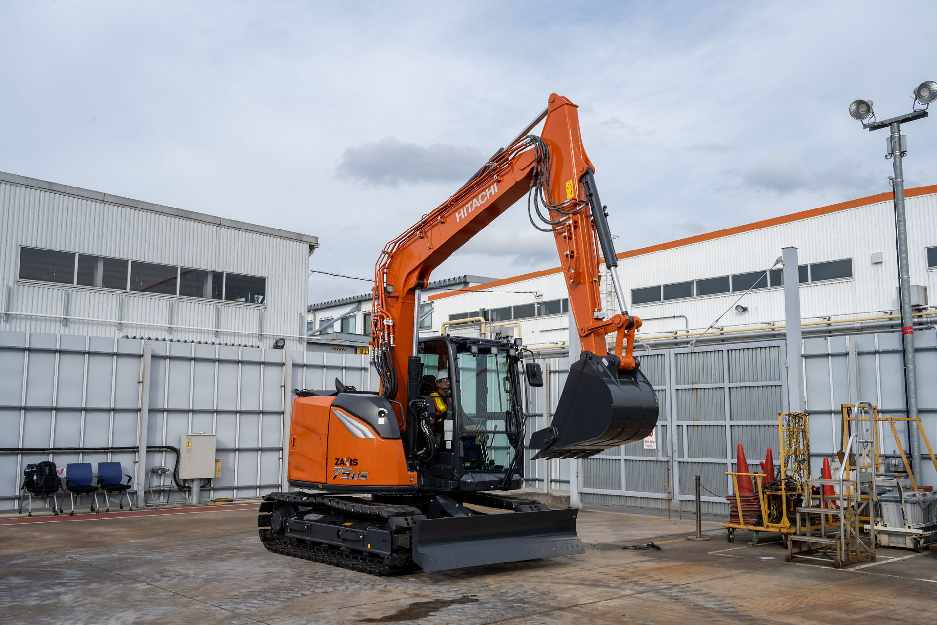 ZX17U-5N Compact Excavators - Hitachi Construction Machinery Americas