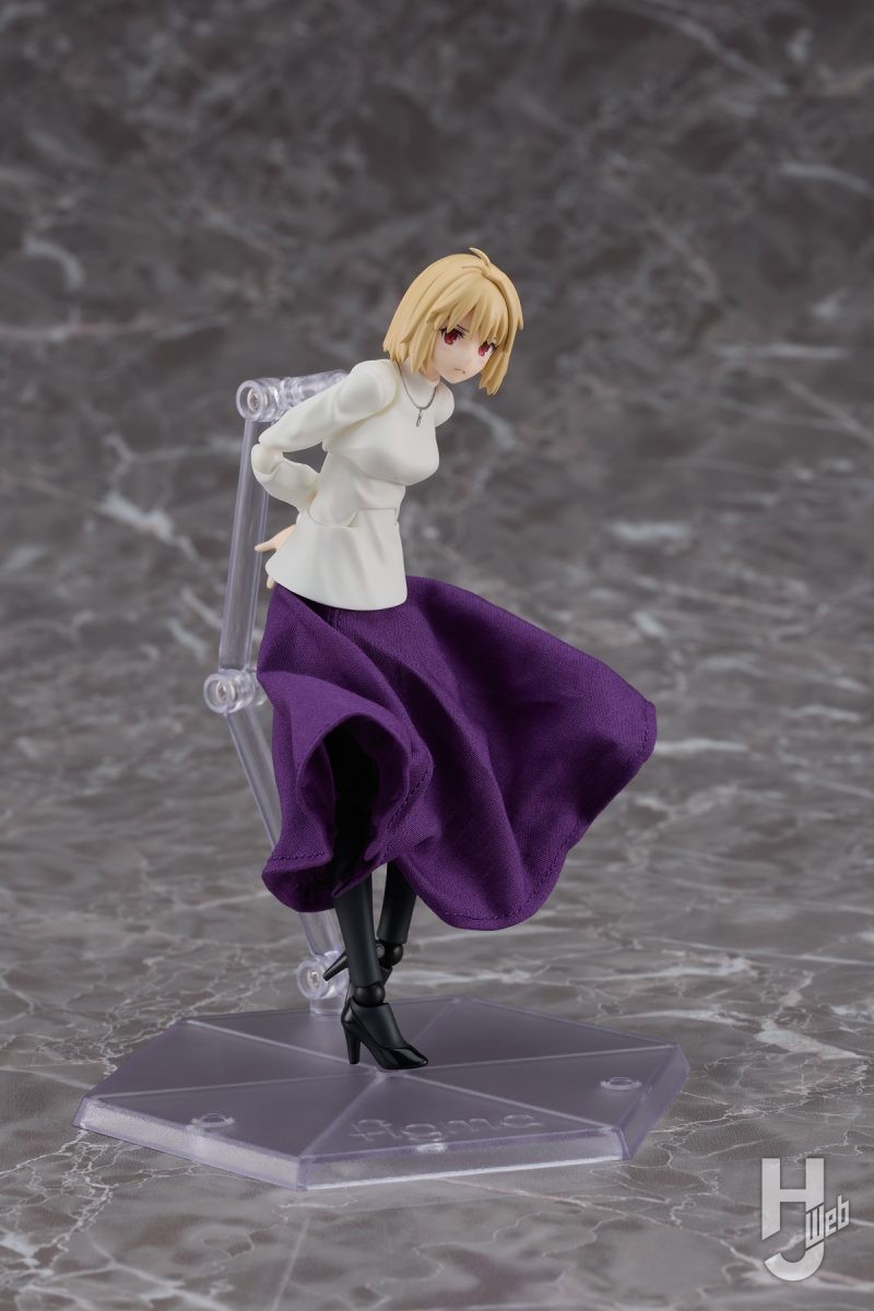 figma アルクェイド・ブリュンスタッドが通常版とDX Edition の二種