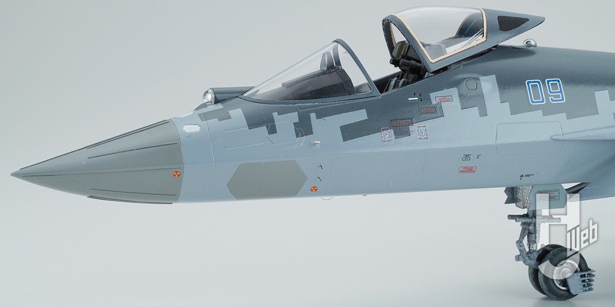 ZVEZDA SU-57 ロシア第五世代戦闘機 1/48 スホーイ Su-57 ロシア空軍第