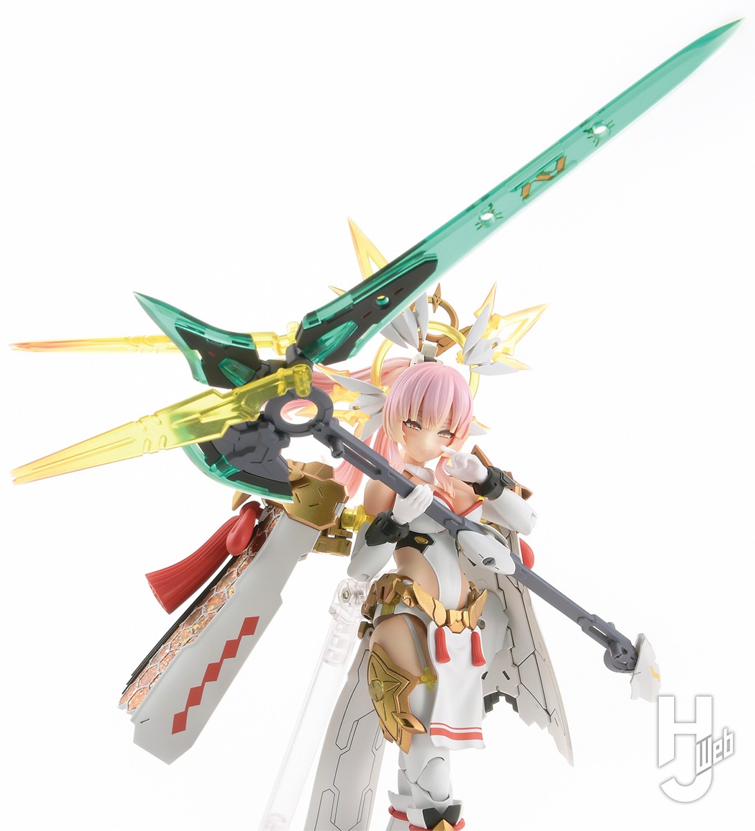 素材を最大限活かす丁寧仕上げで「皇巫 スサノヲ レガリア」を製作