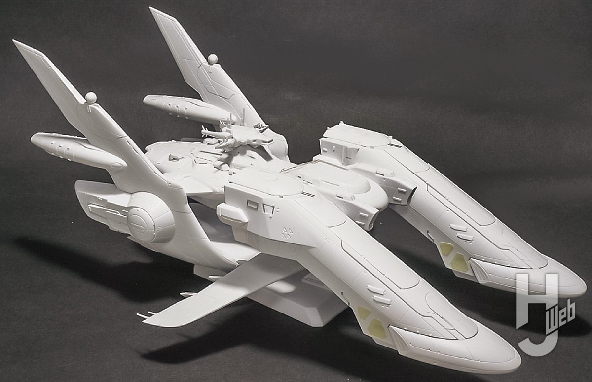 20年前に発売されたキット「アークエンジェル」を『ガンダムSEED