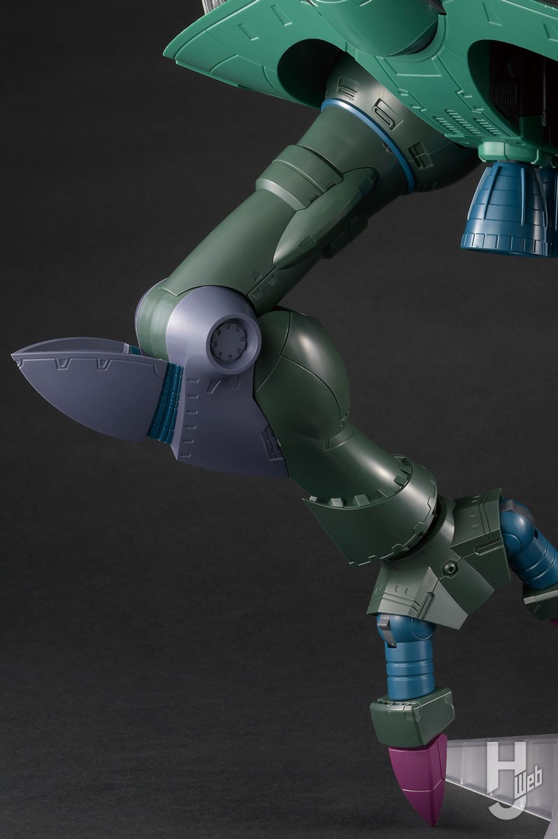 全高約46cm!! ついに商品化 「ROBOT魂MA-08 ビグ・ザム Ver