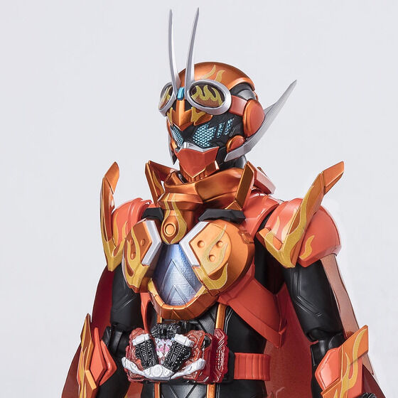 仮面ライダーガッチャード」より可動フィギュア「S.H.Figuarts