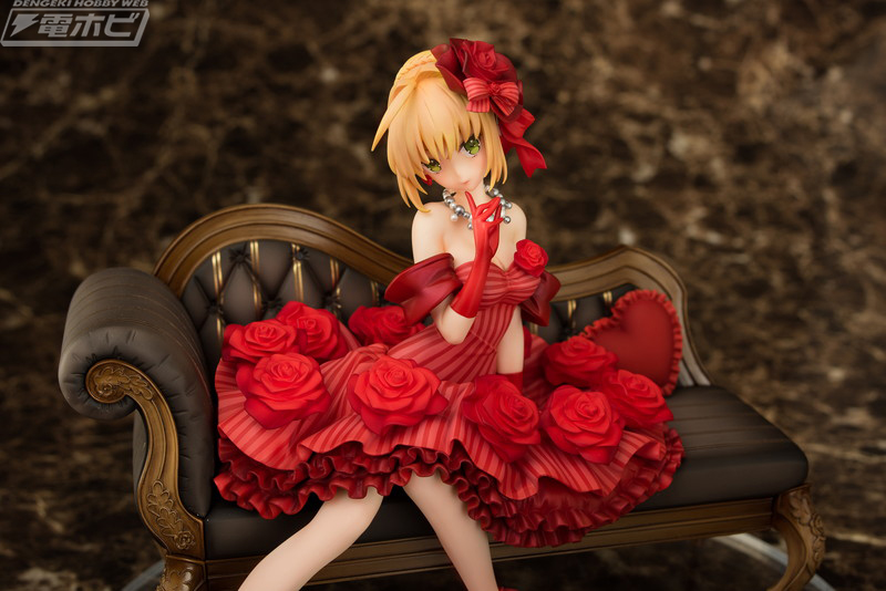 Fate』エイプリルフールを騒がせたアイドル皇帝／ネロが真紅のドレスに