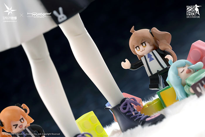 可愛い笑顔やポージングに注目！『ドールズフロントライン』UMP45が