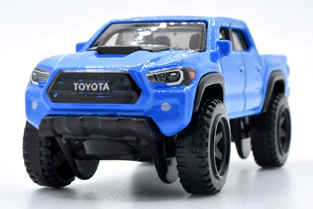 20 TOYOTA TACOMAのレビュー！日本車の皮を被ったアメリカン