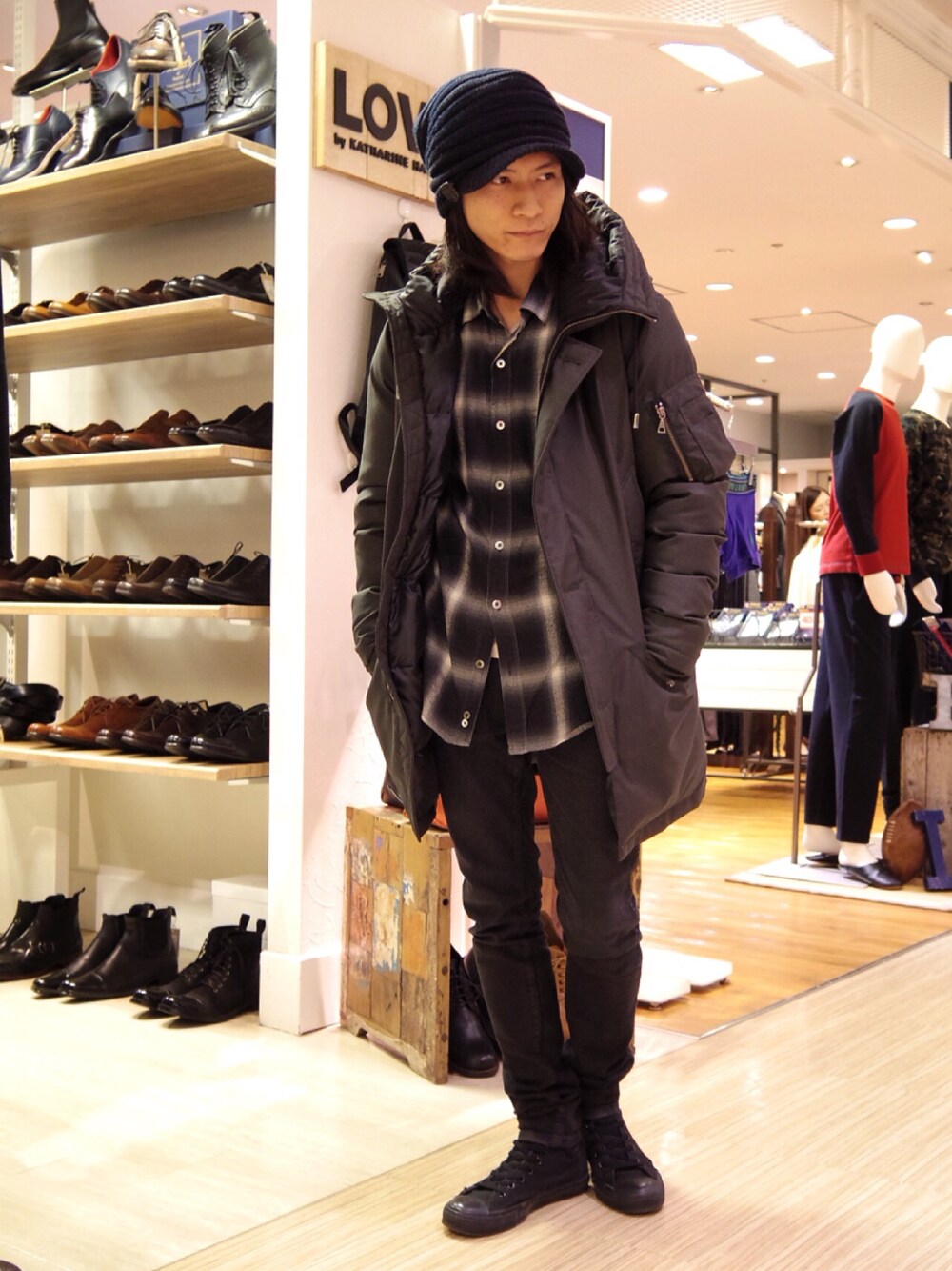 KATHARINE HAMNETT LONDON のミリタリージャケットを使った人気