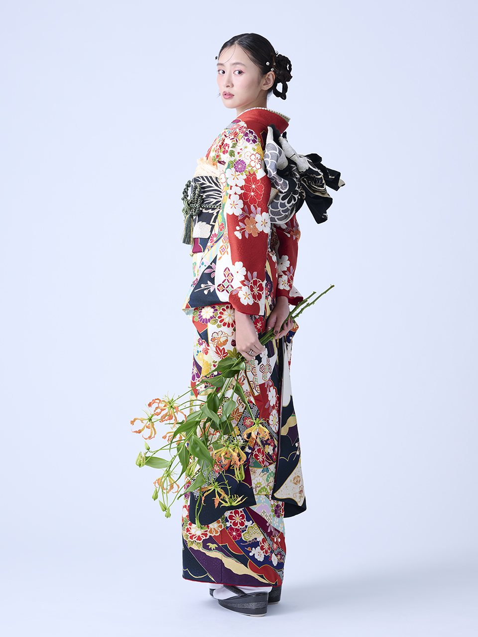 idolbyyamato 振袖2026カタログP11｜アイドル by やまと