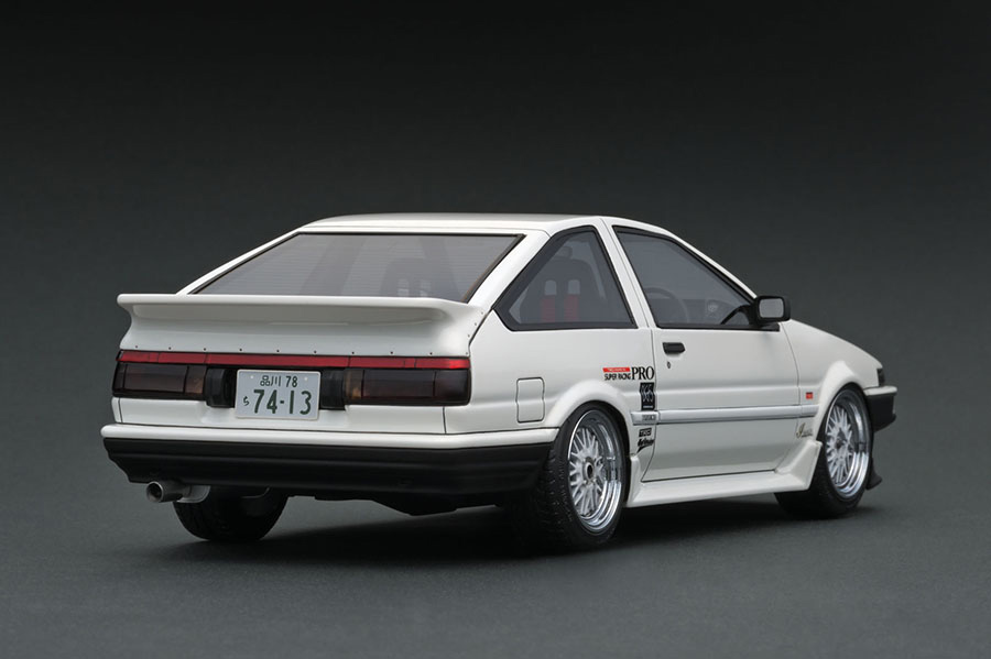 IG1771 1/18 Toyota Sprinter Trueno (AE86) 3Door TK-Street Ver.2