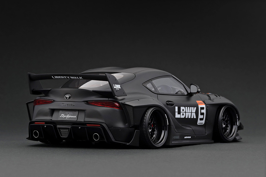 MKB SL/R230 プラモデル 未開封 MKB SL/R230 プラモデル 未開封 MKB SL