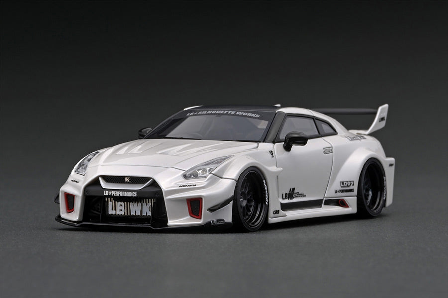 MiNiGT LBシルエットワークスGT 35GT-RR white 未開封 Nissan Skyline