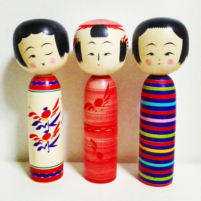 こけし kokeshi doll 題名 「童心」childhood こけし kokeshi doll