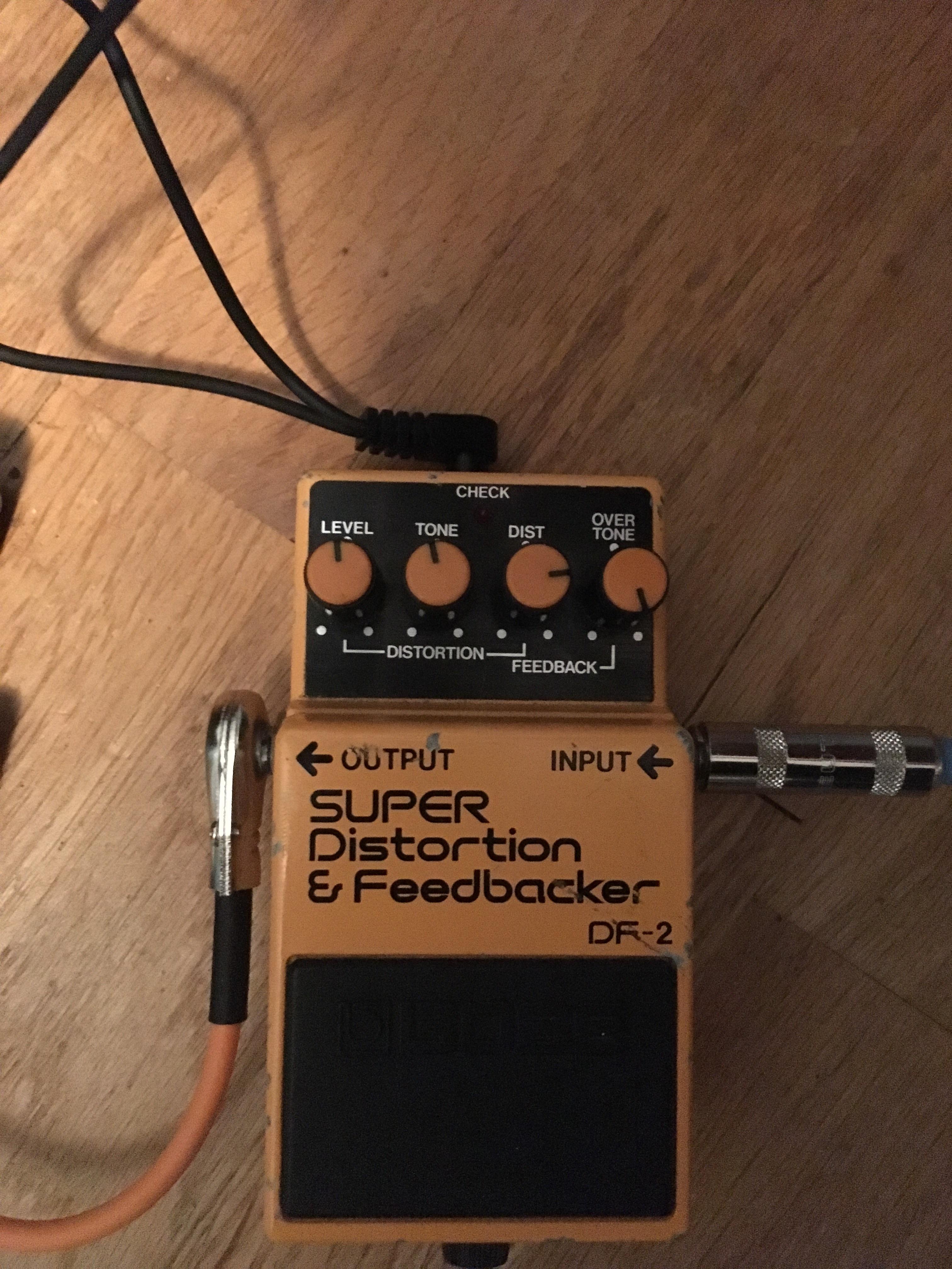 Boss DF-2 持ってる人いる？みんな、それについてどう思う？ : r