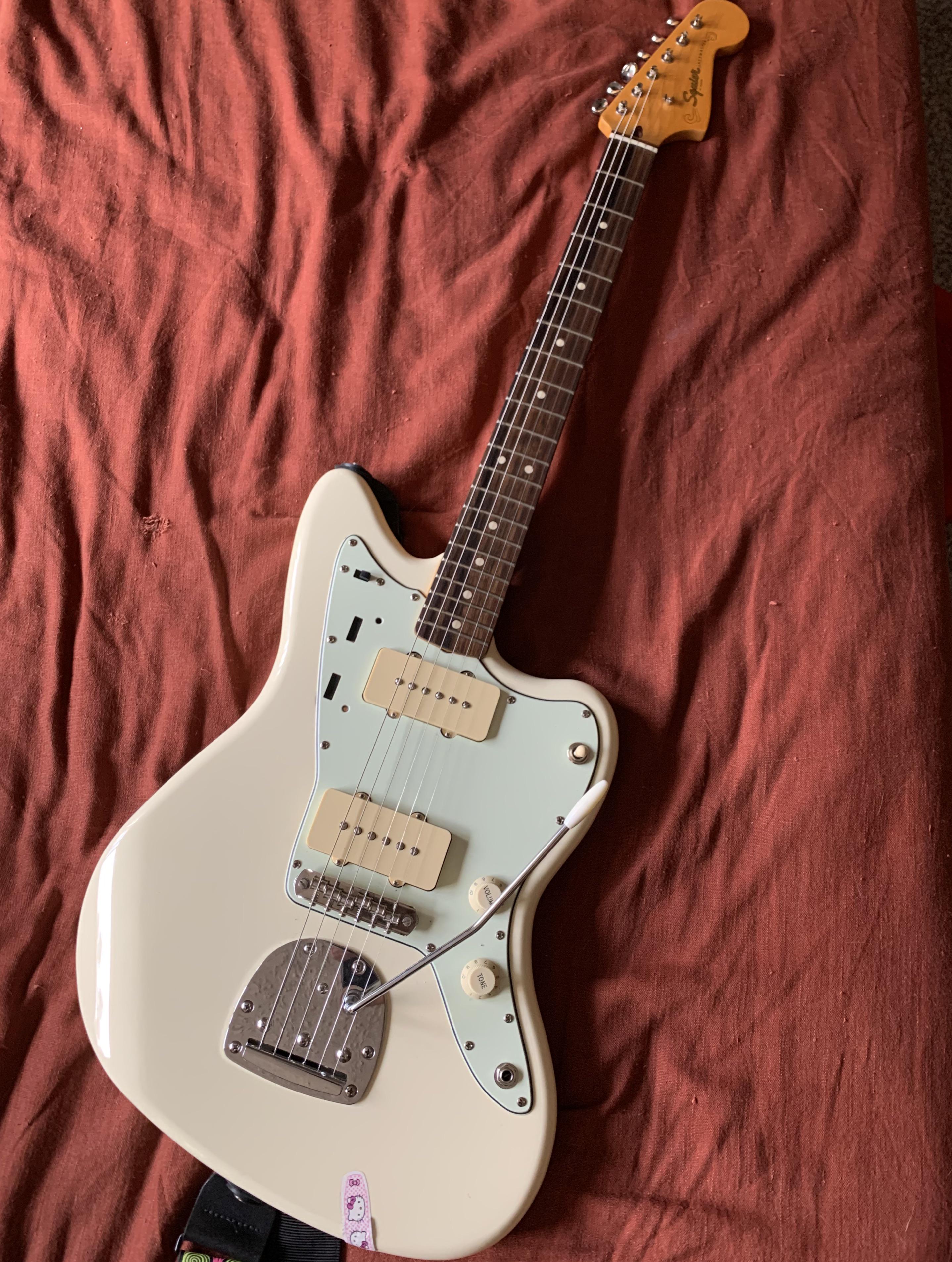 友達のJ・マスシスのジャズマスターをちょっと改造したんだ : r/offset