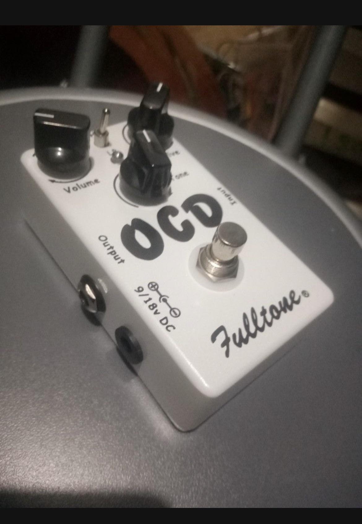 Is this a wierd clone or something? : r/guitarpedals