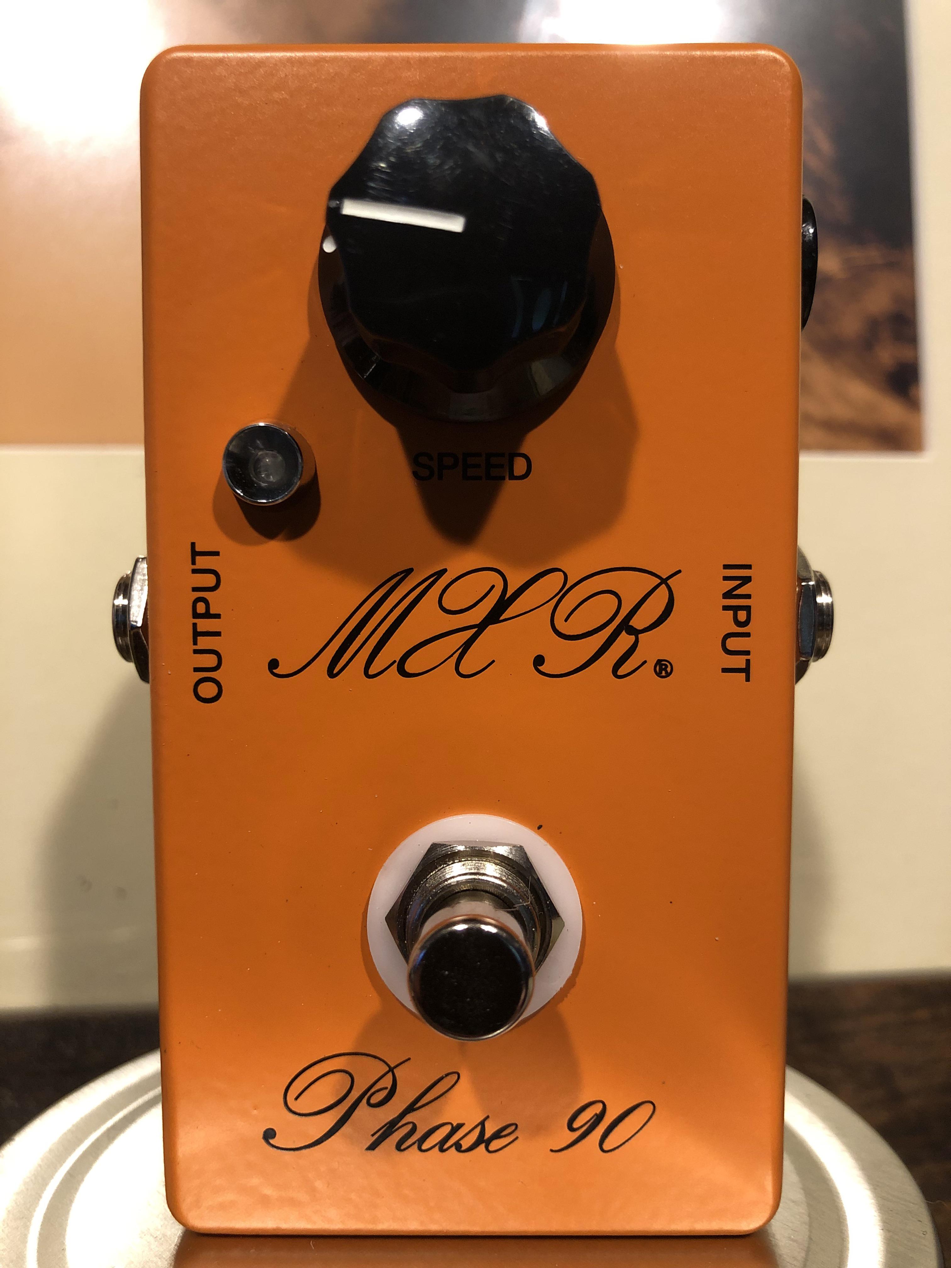 MXR Phase 90 Script(there is a difference) : r/guitarpedals