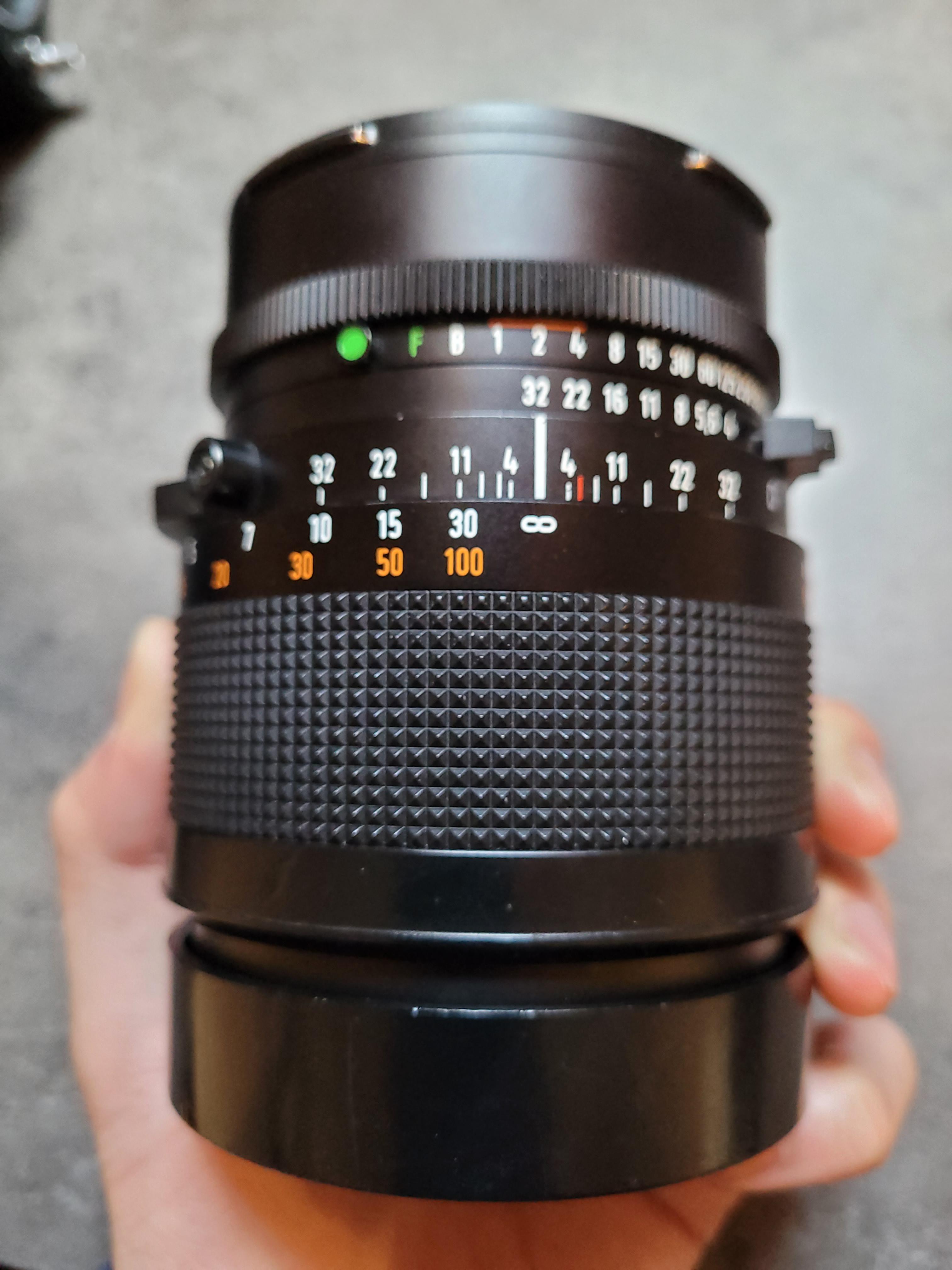 Differences of new and old Sonnar 150/4 T* (description in the