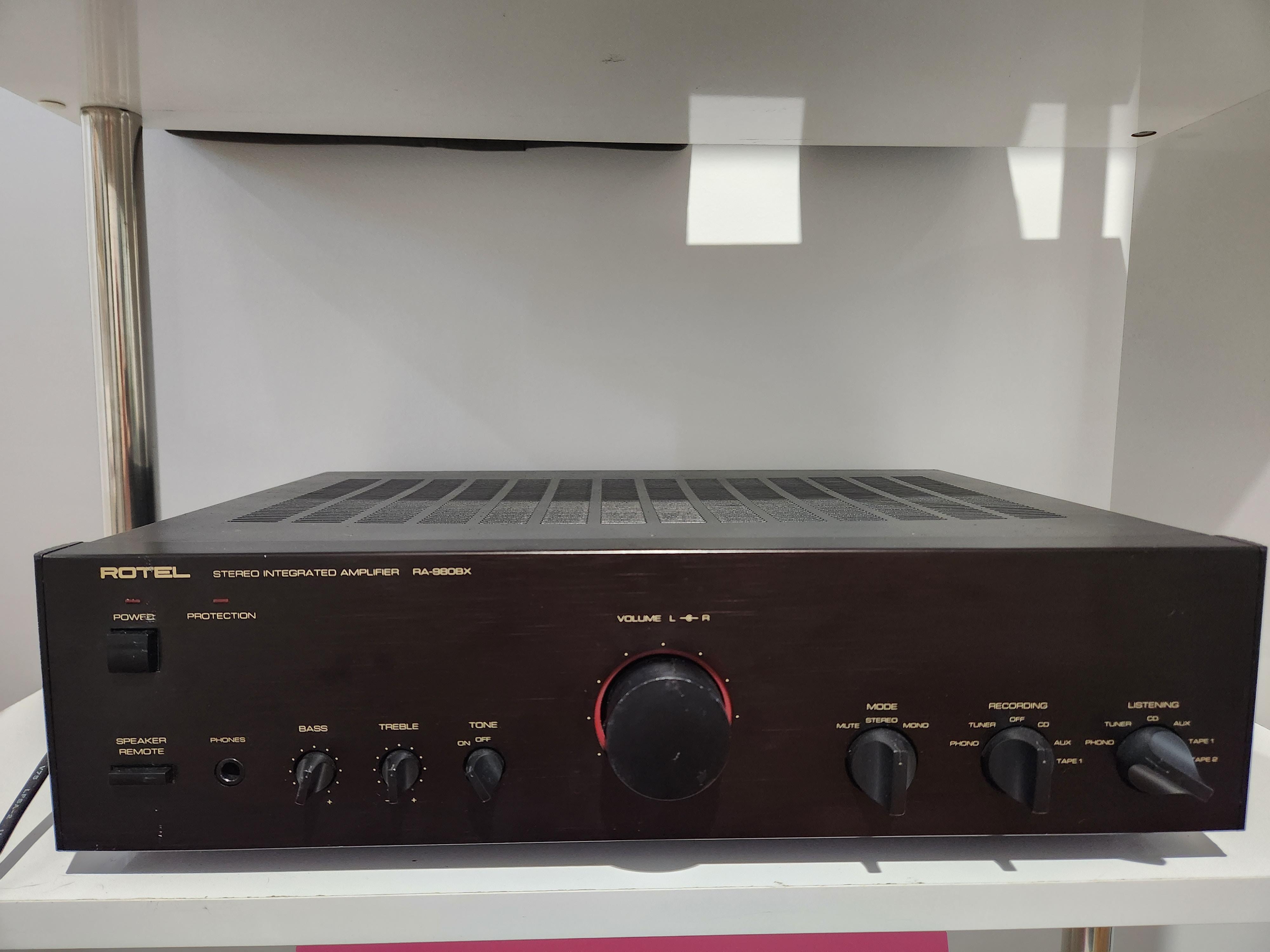 このミッドヴィンテージRotel RA-980BXアンプについてのグループの意見