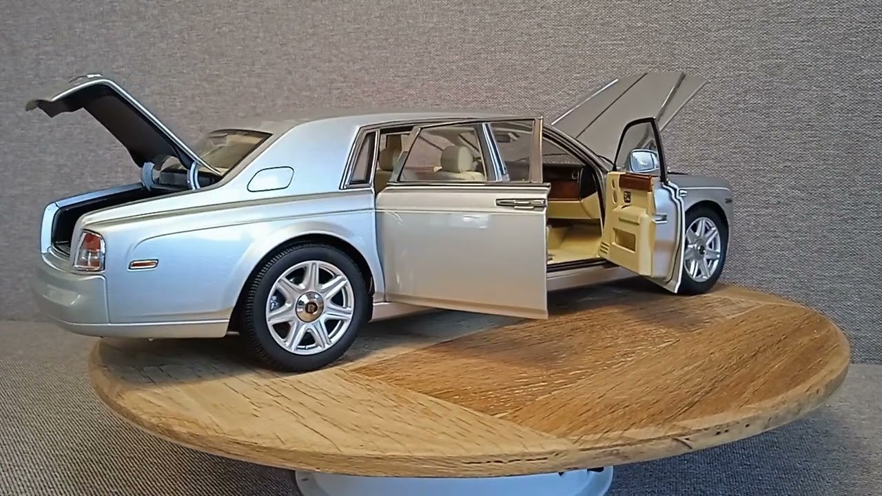 Rolls Royce Phantom Extended Wheelbase Silver 1.18 - YouTube