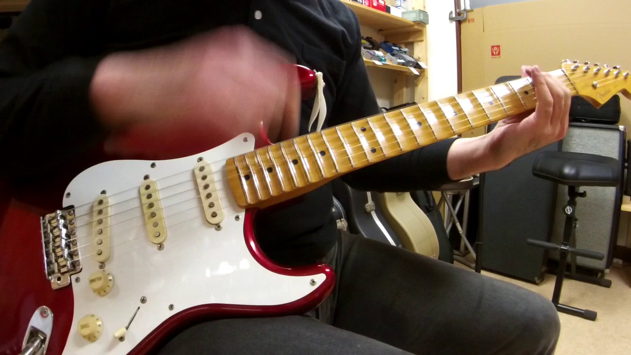 Fender Japan スキャロップストラト - YouTube