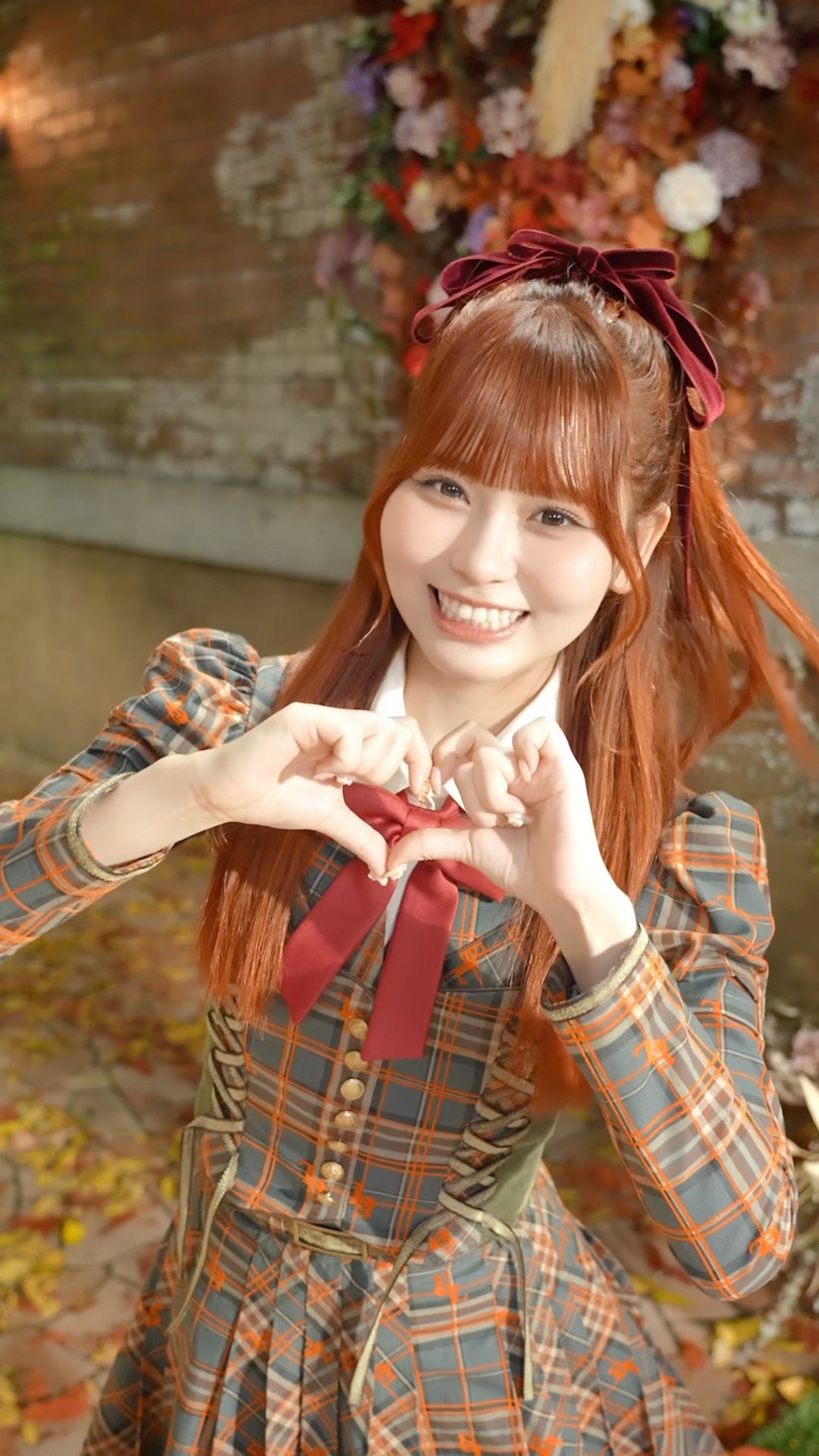 大場花菜 コメあり 直筆 ラブソングに襲われる 歌唱衣装② チュウ 大場