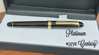 共にPLUTINUM18K, 黒の方は中字、ピンクは細軟。 共にPLUTINUM18K， 黒