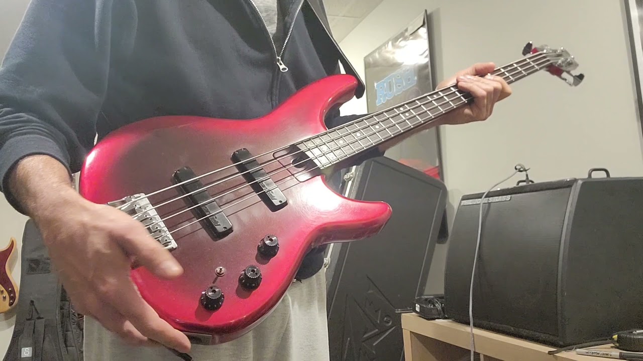 DR Heartfield 4 (quick electronics run-thru) - YouTube