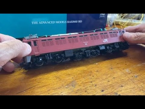 トミックスの電気機関車EF81を16番から13mmゲージに改造 - YouTube