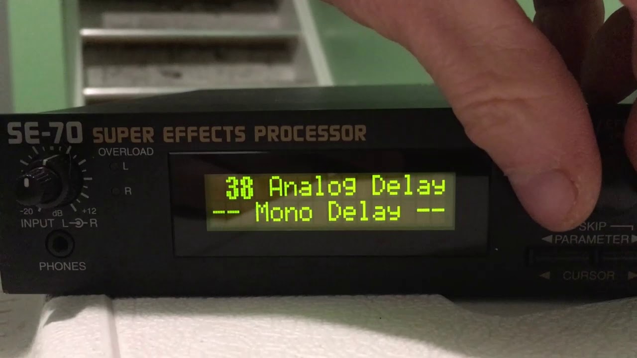 Boss SE-70 (Demo) - YouTube