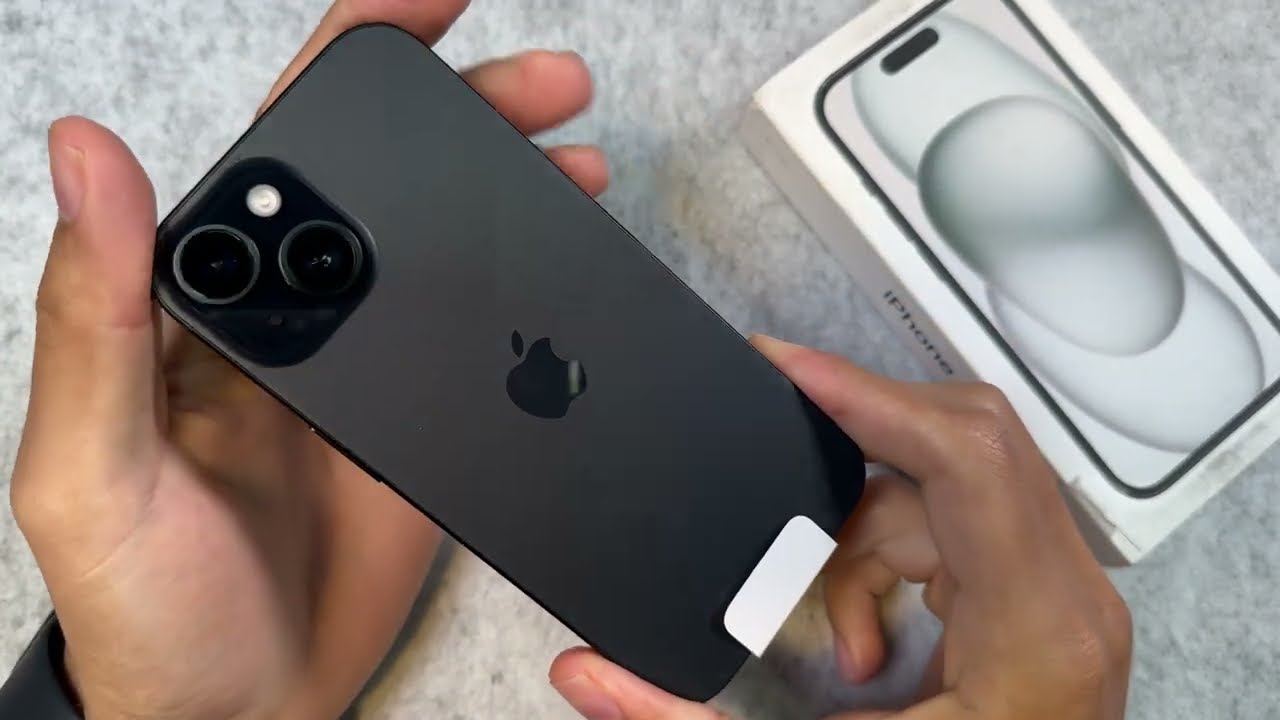 iPhone 15 Black 128GB - Unboxing and Impressions - YouTube