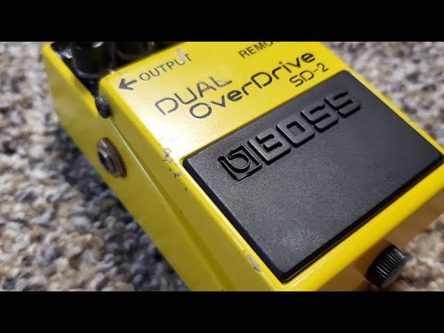 Review and Demo: Boss SD-2 Dual Overdrive effects pedal!! It's